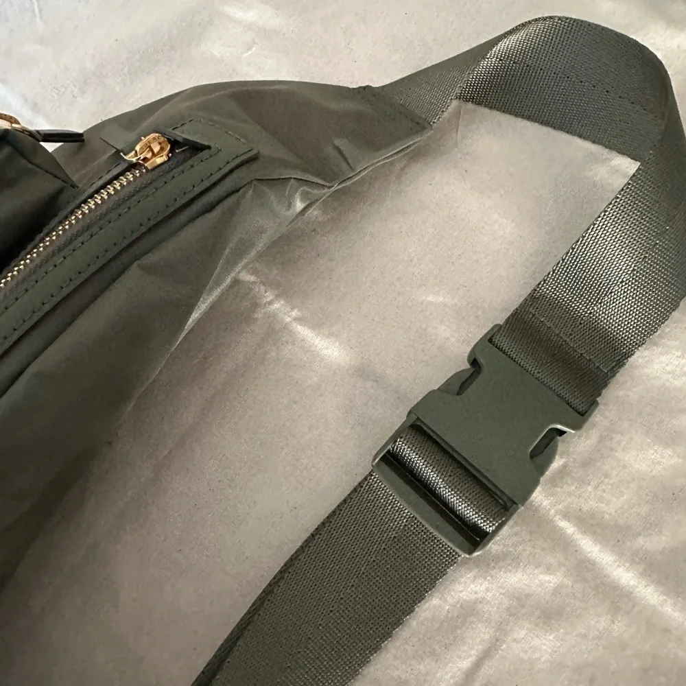 new tory burch belt bag palm leaf nylon.